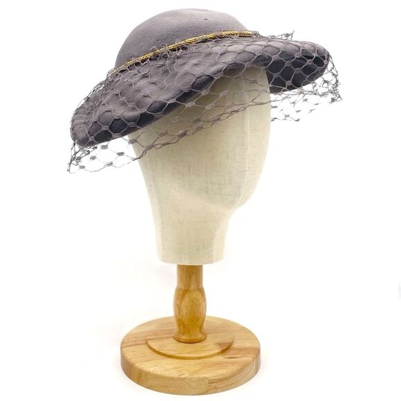 Vintage 1940s New York Creation Mushroom Veil Hat Gray Felted Wool Gold Trim - Picture 6 of 16
